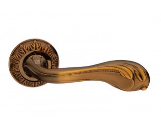 Ручка на розетке A-406 BCF