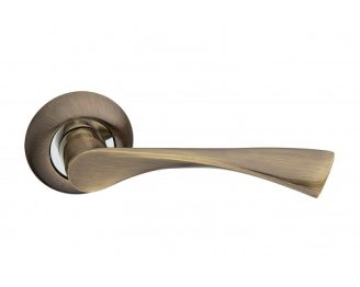 Ручка на розетке X 11 BB